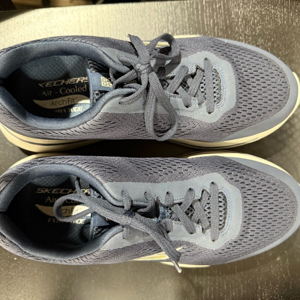 Skechers Blue Sneakers with Breathable Mesh and Cushioning - Picture 3 of 7